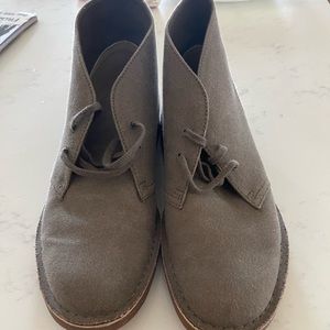 Clarks Mens Bushacre Chukka Boot Gray